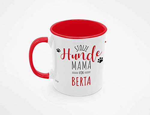 Personalisierte Kaffee-Tasse stolzer Hundepapa oder stolze Hundemama von [Hundename] personalisierte Geschenke Hundebesitzer - 330 ml - verschiede Designs (Hundemama - Rot 330ml) von TASSENPALAST