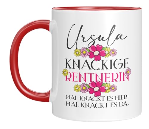 TASSENTICKER - Knackige Rentnerin - Kaffeebecher personalisiert mit Wunschnamen - Tasse mit Spruch - Blumen Motiv - tolle Geschenkidee - Renteneintritt - Damen/Frauen - Rot von TASSENTICKER