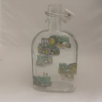John Deere Traktor Designs Auf 500Ml Flip Top Slo Gin Flasche von TAYLERMADEPRODUCTS