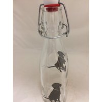 Schwarzer Labrador-Design Auf Flip-Top-Flasche 250Ml von TAYLERMADEPRODUCTS