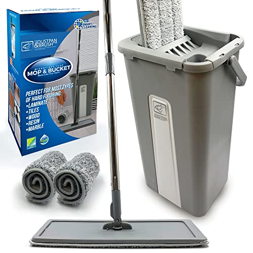 TDBS The Dustpan and Brush Store Bodenwischer und Eimer Set - Easy Squeeze Mop Eimer Flacher Wischmopp mit 2er-Pack Ersatz-Mikrofaser-Mopp-Pads für alle Bodenarten, Grau von TDBS The Dustpan and Brush Store