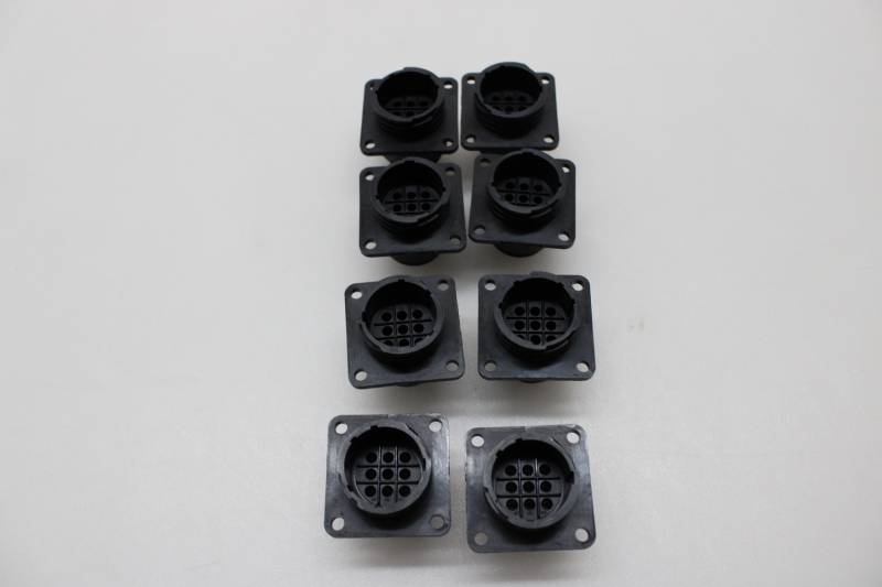 TE Connectivity AMP 211767-1 Passive Electronic Components Box RoHS 8 STÜCK von TE
