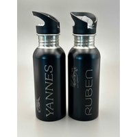 Personalisierte Thermoflasche Für Den Alltag, Sport, Schule Oder Büro Mit Deinem Wunschtext Namen - Einwandige Und Doppelwandige Personalisierte Thermoflasche Für Den Alltag, Sport, Schule Oder Büro Mit Deinem Wunschtext Namen - Einwandige Und Doppelwandige von TEGravur