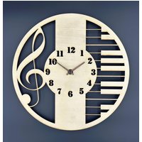 Wanduhr Für Wohnzimmer, Küche Oder Flur, Geschenk, Schön Und Sicher Verpackt von TEGravur