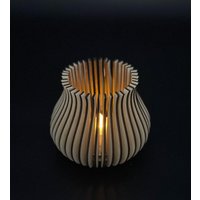 Windleuchte, Geschnitten Aus Holz Als Geschenkidee Zum Muttertag, Geburtstag Oder Einfach Zu Jedem Anlass Windleuchte, Geschnitten Aus Holz Als Geschenkidee Zum Muttertag, Geburtstag Oder Einfach Zu Jedem Anlass von TEGravur