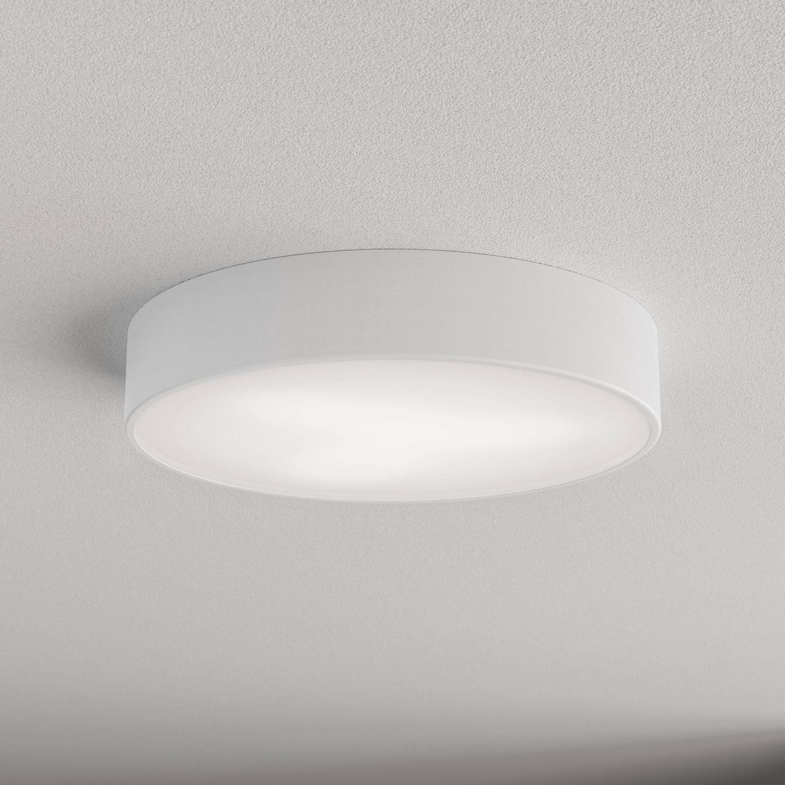 Deckenlampe Cleo 400, weiß, Sensor, IP54, Ø 40 cm, Metall Deckenlampe Cleo 400, weiß, Sensor, IP54, Ø 40 cm, Metall von TEMAR LIGHTING