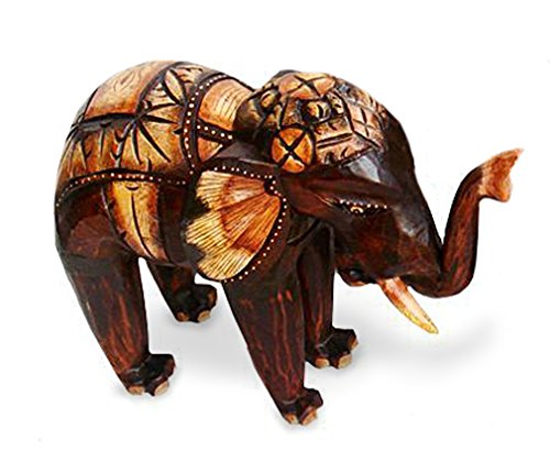 TEMPELWELT Deko Figur Elefant Bumbo stehend aus Albesia Holz braun, Höhe 15 cm groß, Holzfigur Krafttier im Afrika Stil Kunsthandwerk aus Bali handgefertigt, Größe:15 cm von TEMPELWELT