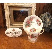 Blossom Time Series, Weißdorn, Teetasse Und Untertasse Von Royal Albert Blossom Time Series, Weißdorn, Teetasse Und Untertasse Von Royal Albert von TFBTreasures