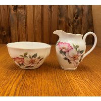 Royal Albert, Shelley Form, Rosa Und Weiße Wildrosen Mini-Milchkännchen Offene Zuckerdose, Nicht Genannte Sahne Zucker von TFBTreasures