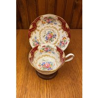 Royal Albert Canterbury Teetasse Mit Untertasse in Burgund Und Rosa Blumenmuster, Avon Form Tasse von TFBTreasures