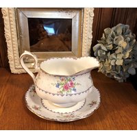 Royal Albert Petit Point Sauciere Und Unterteller Set Petite von TFBTreasures