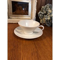 Set Von 3 Rosenthal Classic Modern Weiß Porzellan Teetassen Mit Untertassen Set Von 3 Rosenthal Classic Modern Weiß Porzellan Teetassen Mit Untertassen von TFBTreasures