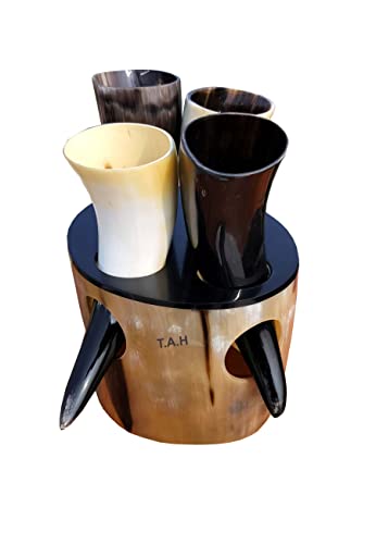 Vintage Trinkhorn Becher 4er Set Handgemachte Zeremonial Wikinger Trinkhorn Tasse für Mead Wodka Whisky Antike Hörner mit Ständer Geschenk von THE ANTIQUE HOUSE