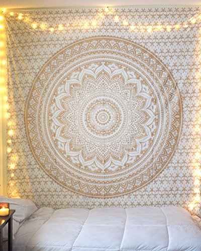 THE ART BOX Indie Wandteppich Baumwolle Mandala Wandbehang Deko Teppich Aesthetic Room Decor Dekoration Wandtuch/Strandtuch Wohnzimmer Indische Tücher Schlafzimmer, Gold und Weiß - 135x160 Cm von THE ART BOX