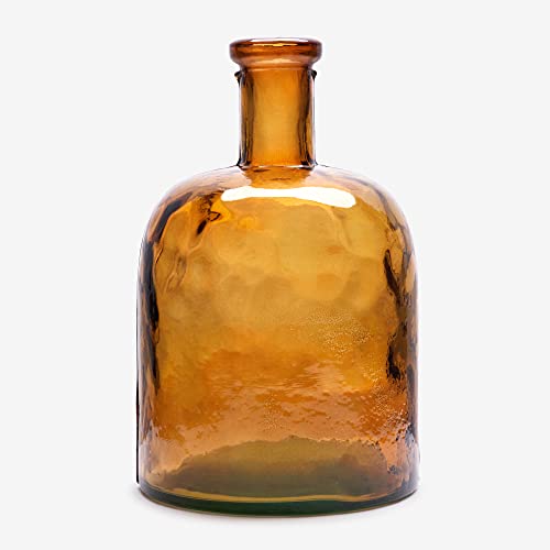 Breite Schlichte Glasflasche aus recyceltem Glas - Handgefertigte Glaskaraffe im mediterranen Stil Heimdekoration (Bernsteinfarben) von THE GLASS COMPANY