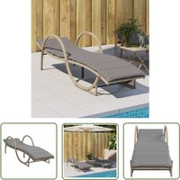 Sonnenliege mit Auflage Beige 60x199x42 cm Poly Rattan - Sonnenliege - Gartenliege - Liege - Outdoormöbel - Relaxieren - The Living Store von THE LIVING STORE
