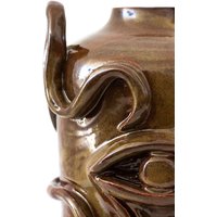 Skulpturale Keramikvase, Steingut, Rustikales Braun, Vase Skulpturale Keramikvase, Steingut, Rustikales Braun, Vase von THESTELLART