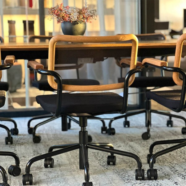 THONET Drehsessel S 64 SPVNDR Drehsessel mit Armlehnen | Sitz gepolstert | Ge... THONET Drehsessel S 64 SPVNDR Drehsessel mit Armlehnen | Sitz gepolstert | Ge... von THONET
