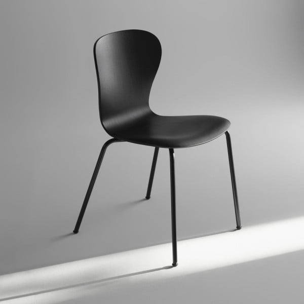THONET S 220 Formholz-Stuhl | Edelholz Eiche schwarz | Gestell schwarz von THONET