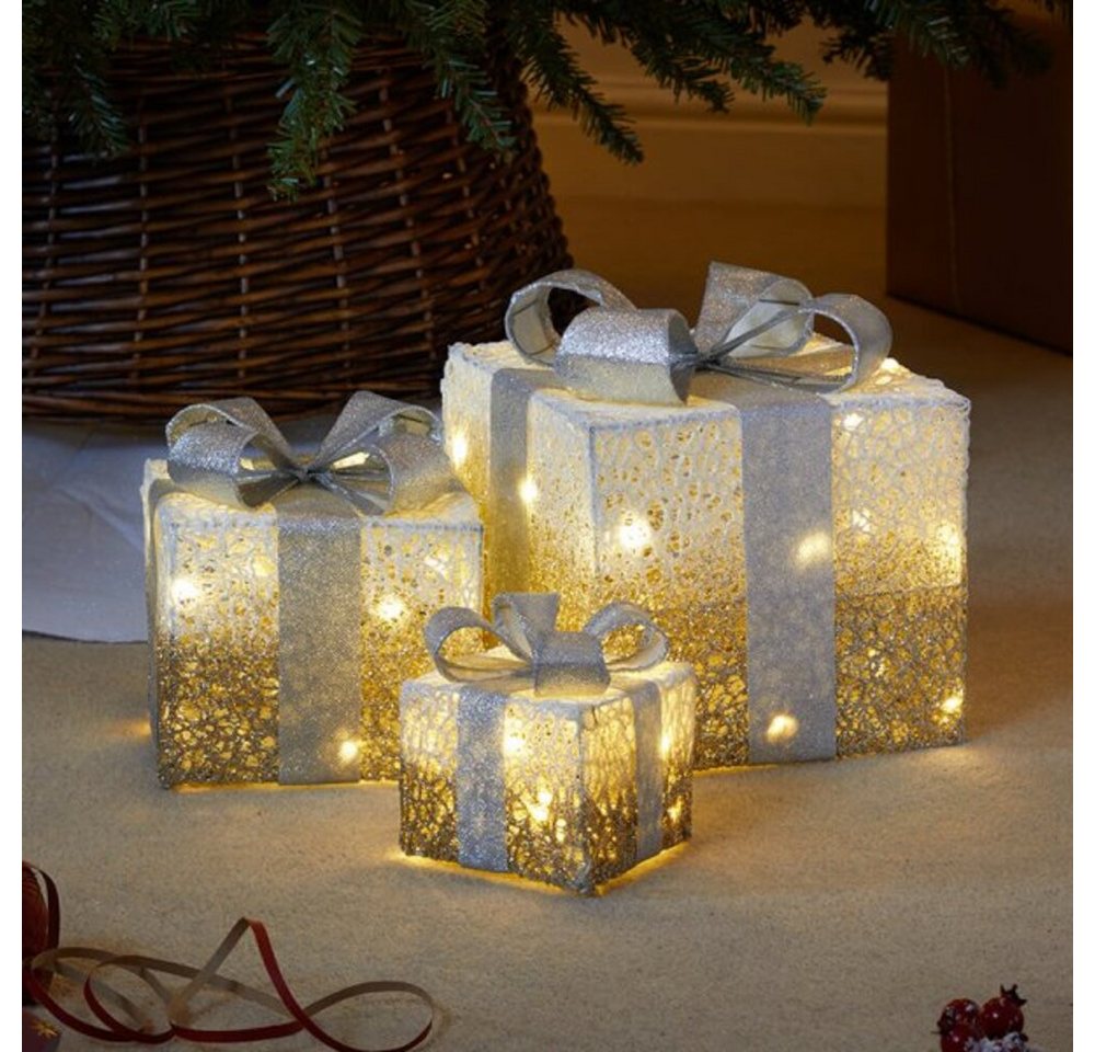 THREE KINGS Weihnachtsszene LED Geschenkboxen Gold in Baumwolloptik (3er-Set) von THREE KINGS