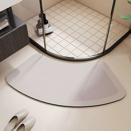 Saugfähige Badematte – Schnelltrocknend, Gebogene Duschmatte, Rutschfest + Weich, Reinigung Mit Einer Spülung/keine Wasserflecken, Faltbar + Leicht Zu Verstauen, Für Badezimmer, Küche ,45x70cm,H von TIANTOO