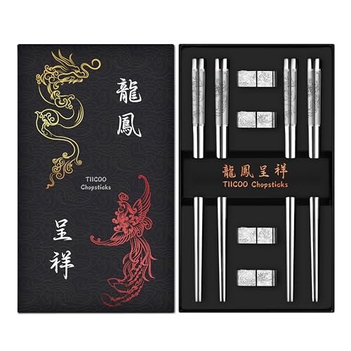Metall Essstäbchen Wiederverwendbare 18/8 Edelstahl Essstäbchen Chinesische Drachen und Phoenix Essstäbchen mit Halter Chinesische Traditionelle Stilvolle Geschenk-Set (4 Paare) (Silber) von TIICOO