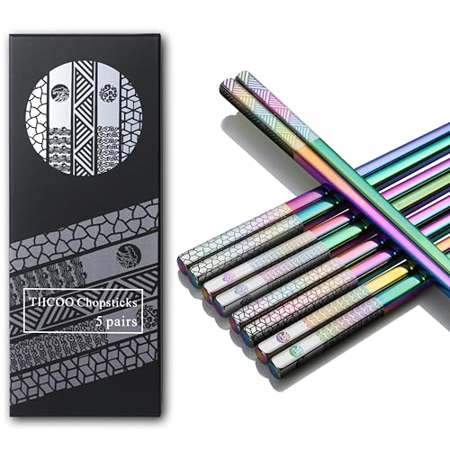 TIICOO Edelstahl-Essstäbchen Wiederverwendbar 18/8 Edelstahl lasergraviert Premium-Titan Spülmaschinenfest Metall-Essstäbchen Leicht Japanischer Stil 5 Paar Essstä bchen Geschenkset (Regenbogen) von TIICOO