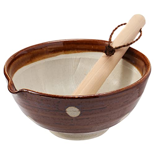 TIKUSAN Mörser und Stößel, Keramik, geriffelt, Suribachi und Surikogi, mit Ausgießer, 18 cm, hergestellt in Japan, Braun TIKUSAN Mörser und Stößel, Keramik, geriffelt, Suribachi und Surikogi, mit Ausgießer, 18 cm, hergestellt in Japan, Braun von TIKUSAN