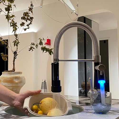 TIMACO LED Wasserhahn Küche mit Schloss Brause Ausziehbar - 360° Schwenkbarz- Einhebel Mischbatterie & Pull-Down-Spray - Hochdruck - Gebürstetes Nickel und Schwarz von TIMACO