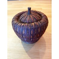 Weidenschachtel in Form Eines Alten Apfels//Weidenschachtel//Rattanschachtel//Apfelschachtel//Leere Tasche//Schmuckschachtel//Apfelkorb//Deko-Apfel Weidenschachtel in Form Eines Alten Apfels//Weidenschachtel//Rattanschachtel//Apfelschachtel//Leere Tasche//Schmuckschachtel//Apfelkorb//Deko-Apfel von TIROIRSETCAGIBIS