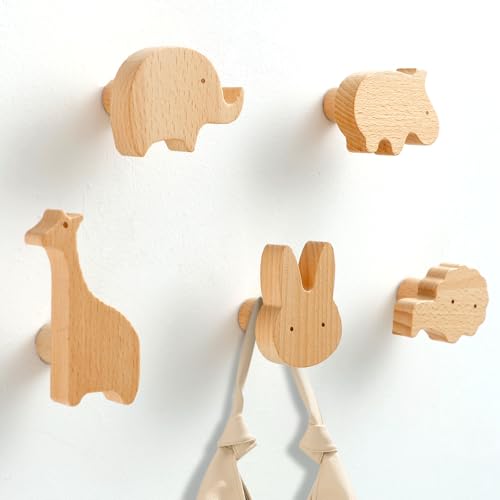 TNTGMG Wandhaken,5 Stück Cartoon Geformt Hölzerne Kinderzimmer Haken,Selbstklebend,Kinder Wand montiert Haken,Niedlich Kleiderschrank Schrank Rack für Bad Schlafzimmer Küche Hotel Pool (B) von TNTGMG
