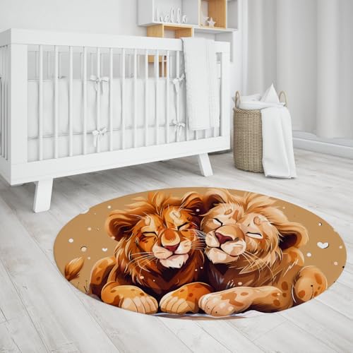 Cartoon Style Rutschfester runder Teppich Niedlicher Löwe Paar weicher waschbarer flachfloriger runder Teppich für Wohnzimmer Küche Schlafzimmer Kinderzimmer 240cm Cartoon Style Rutschfester runder Teppich Niedlicher Löwe Paar weicher waschbarer flachfloriger runder Teppich für Wohnzimmer Küche Schlafzimmer Kinderzimmer 240cm von TOANGWALL