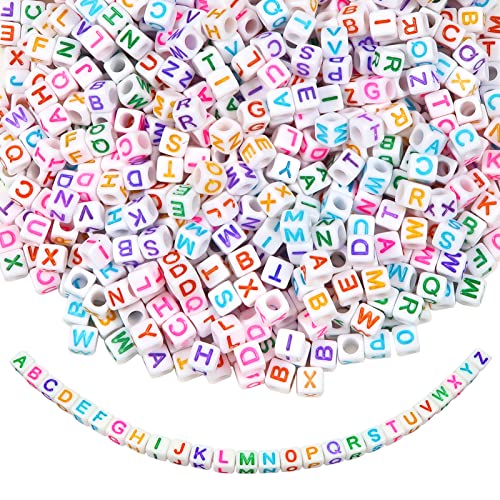 TOAOB 1000 Stück 6x6mm Acryl Buchstabenperlen Weiß Perlen mit Bunt Buchstaben A bis Z Würfelperlen für Schmuckherstellung von TOAOB THE ONE AND ONLY BABY