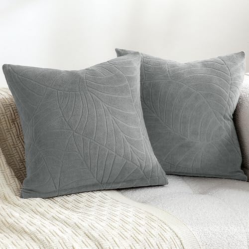 TOCOMOA 2er Set Samt Kissenbezug 40x40 cm Sofakissen Dekokissen Kissenbezüge, Dunkelgrau Dekorative Kissenhülle Zierkissen Blattmuster, Couchkissen für Sofa Wohnzimmer TOCOMOA 2er Set Samt Kissenbezug 40x40 cm Sofakissen Dekokissen Kissenbezüge, Dunkelgrau Dekorative Kissenhülle Zierkissen Blattmuster, Couchkissen für Sofa Wohnzimmer von TOCOMOA