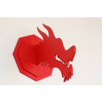 Rote Drachenkopf-Silhouette Aus Holz Zum Aufhängen "Der Wächter Des Schatzes" Rote Drachenkopf-Silhouette Aus Holz Zum Aufhängen "Der Wächter Des Schatzes" von TOITOIDesign