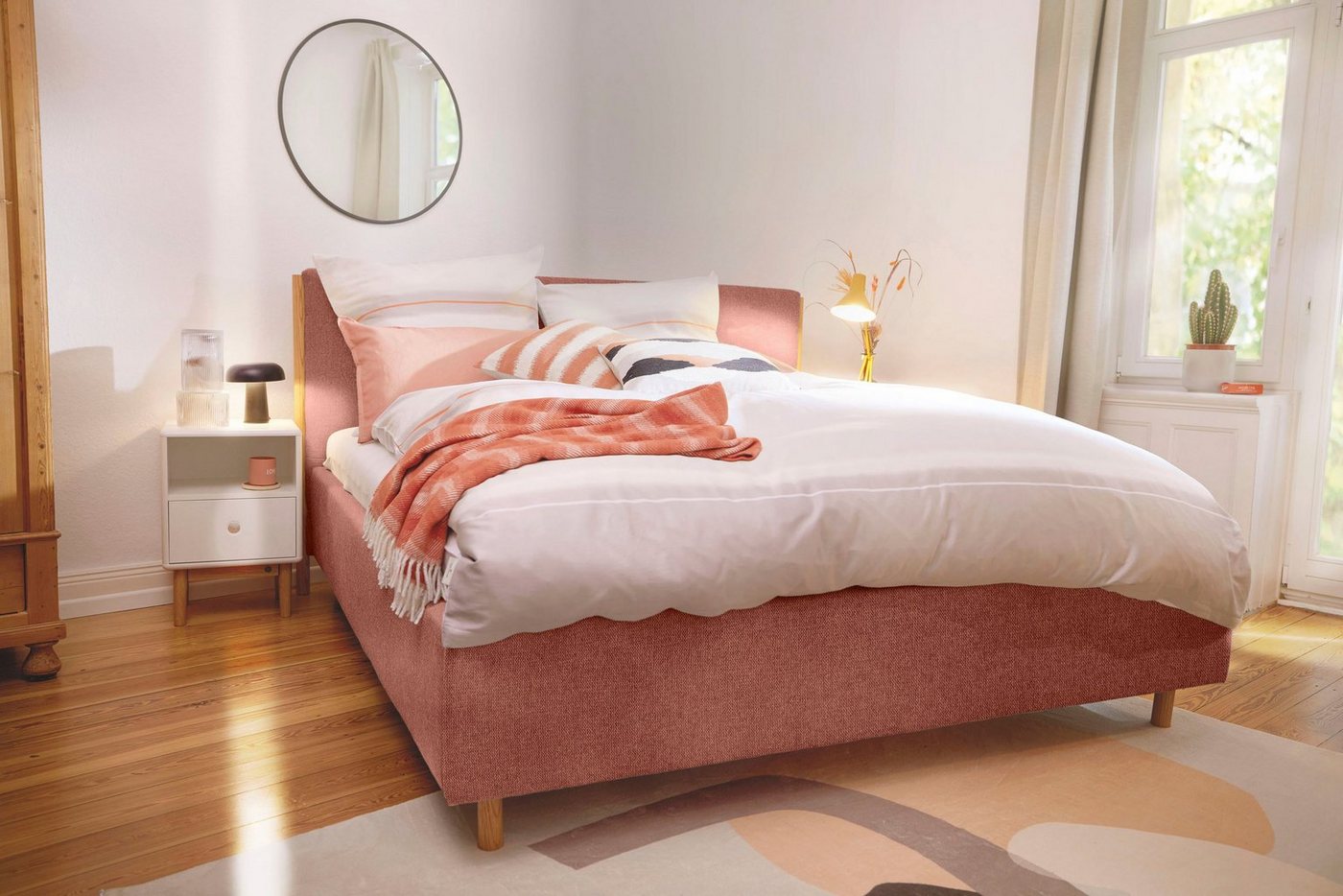 TOM TAILOR HOME Polsterbett CALIFORNIA BED, mit seitlichen Holzakzenten am Kopfteil von TOM TAILOR HOME