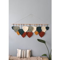 Makramee-Blatt-Wandbehang Boho Schlafzimmer Dekor, 60 Zoll Breit von TOMRISDECO