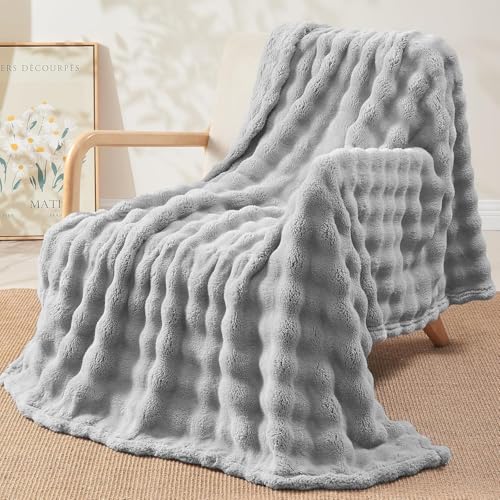 TOPCHANCES Kuscheldecke Milchsamt Plüsch Flauschige Decke Super Soft Wohndecke Dick 450GSM Flanell Bubble Couchdecke Warm Überwurfdecke Sofadecke Vielseitig Blanket Für Bett Sofa,Hellgrau,130×160cm von TOPCHANCES