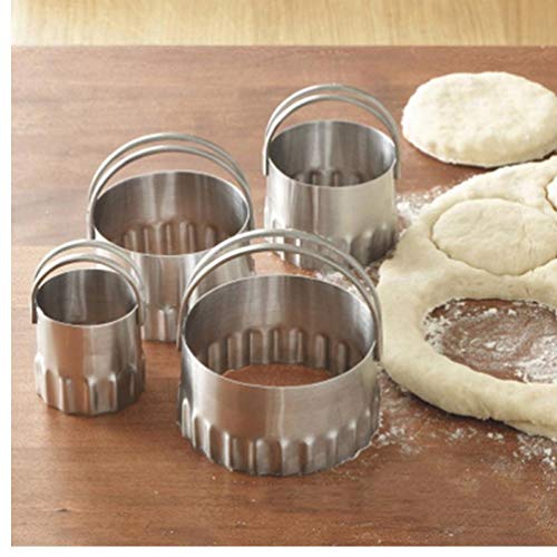 TOSSPER 4Pcs / Set Runde Welle Edelstahl Ausstechformen Mit Pie Griff Fondent DIY Kuchen Cutter Biscuit Scones Pasty Küchenhelfer von TOSSPER