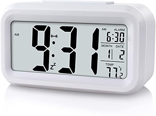 TOSSPER Wecker LED Display Digitaler Wecker, Die Uhr für Kinder, Nachttischuhr Snooze Nachtlicht Batterieuhr mit Datum Kalender Temperatur für Home Office Reisen (Weiß) von DSLIHA
