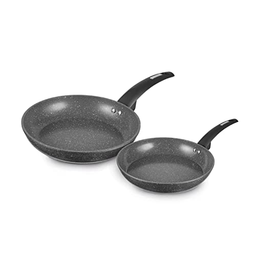 Tower Cerastone T81282X Bratpfannen-Set, geschmiedet mit Antihaftbeschichtung und Soft-Touch-Griffen, 20/28 cm, Graphit, 2-teilig von TOWER