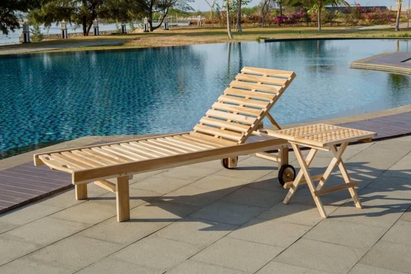 TPFGarden Gartenliege TEAKA - Sonnenliege aus unbehandeltem Teakholz, Hochwertige Holzliege mit Transporträdern, 2 St., Teakholz Gartenliege mit 2 Rädern und 5-fach verstellbarem Kopfteil, Teakholz Liege - Maße (BxHxT): 65x36x200 cm - Sitzhöhe: cm TPFGarden Gartenliege TEAKA - Sonnenliege aus unbehandeltem Teakholz, Hochwertige Holzliege mit Transporträdern, 2 St., Teakholz Gartenliege mit 2 Rädern und 5-fach verstellbarem Kopfteil, Teakholz Liege - Maße (BxHxT): 65x36x200 cm - Sitzhöhe: cm von TPFGarden