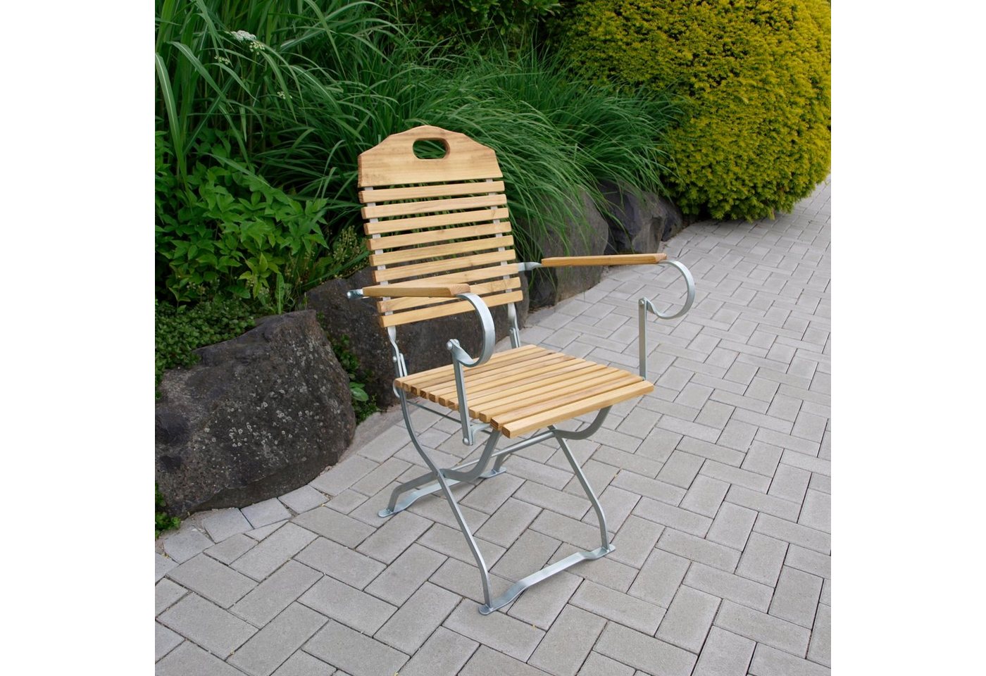 TPFGarden Gartensessel BAD BELZIG (Robuster Garten Outdoor Gartensessel mit Armlehnen, 1-St., Holz (aus Robinienholz), Gestell Flachstahl verzinkt - klappbar - Hochwertige Verarbeitung von TPFGarden