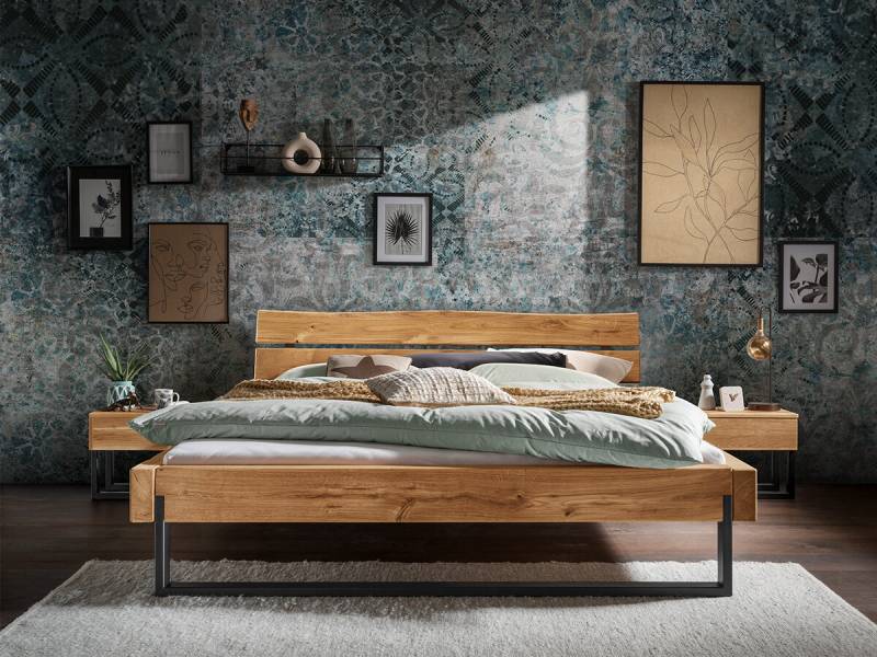 TPT Balkenbett 817.3 Wildeiche massiv geölt 160 x 200 cm Metallkufe TPT Balkenbett 817.3 Wildeiche massiv geölt 160 x 200 cm Metallkufe von TPT Möbel