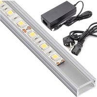 Trade Shop Traesio - Trade Shop - wasserdichtes aluminium-stangenprofil 1 meter mit 72 18W leds + 5 ah stromversorgung - Matte Abdeckung von TRADE SHOP TRAESIO