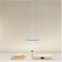 Trade Shop Traesio - Trade Shop - moderne pendelleuchte mit weissem dreieckigem lampenschirm aus eisen E27 33856 - Trade Shop Traesio - Trade Shop - moderne pendelleuchte mit weissem dreieckigem lampenschirm aus eisen E27 33856 - von TRADE SHOP TRAESIO