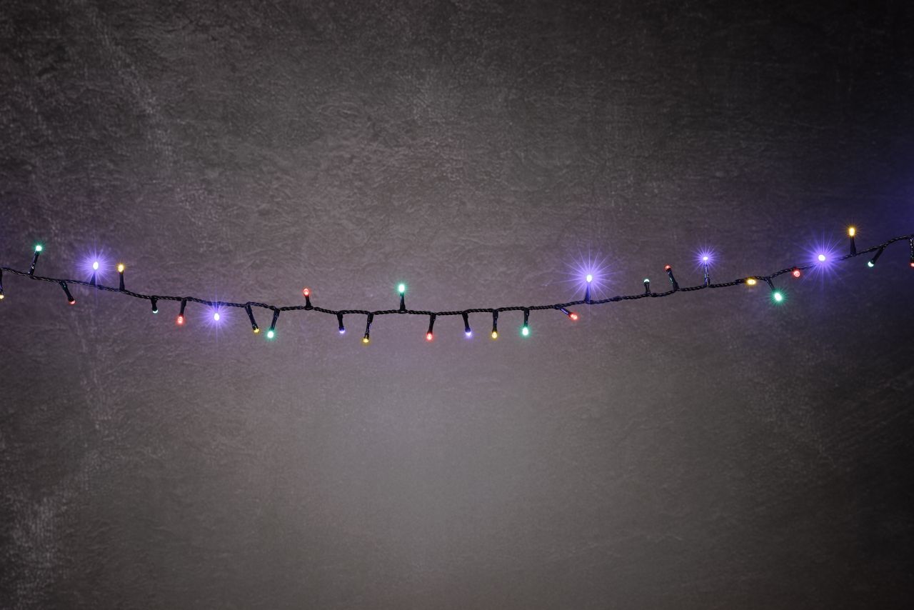 TrendLine LED-Lichterkette Premium Plus Außen 29 m bunt (RGB) mit Fernbedienung, Timer, Dimmer, 8 Li von TRENDLINE