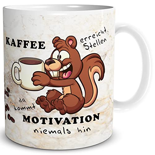 TRIOSK Tasse Eichhörnchen mit Spruch lustig Kaffee erreicht Stellen Geschenk für Arbeit Büro Motivation Kaffeeliebhaber Männer Frauen Beige, Keramik 300ml von TRIOSK