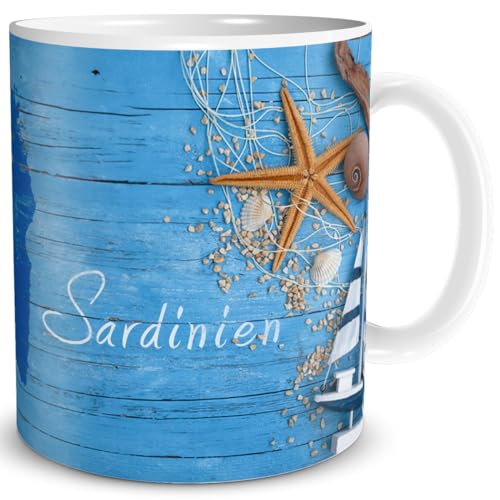 TRIOSK Tasse Sardinien Italien Insel Souvenir Geschenk Mediterran für Reiselustige Weltenbummler Frauen Männer Büro Kollegen, Keramik 300ml von TRIOSK