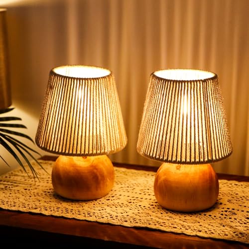 TRIROCKS 2er-Set Tischlampen aus Gewebtem Baumwollseil 20 cm Hoch Kabellos Batteriebetrieben Lampen mit Holzsockel Boho-Lampen für Wohnzimmer Schlafzimmer Hochzeiten Party Terrassenveranstaltungen TRIROCKS 2er-Set Tischlampen aus Gewebtem Baumwollseil 20 cm Hoch Kabellos Batteriebetrieben Lampen mit Holzsockel Boho-Lampen für Wohnzimmer Schlafzimmer Hochzeiten Party Terrassenveranstaltungen von TRIROCKS